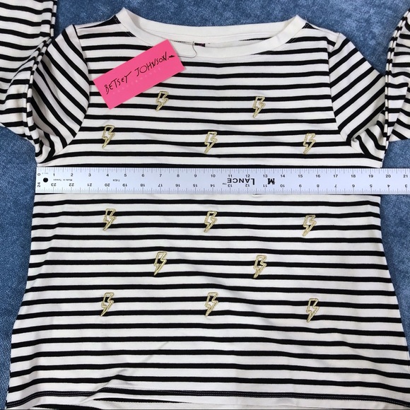 🔥 Betsey Johnson Gold Lighting Top Black Stripes - Picture 5 of 14